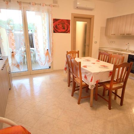 Bilocale Orange Apartment กัลลีโปลี ภายนอก รูปภาพ
